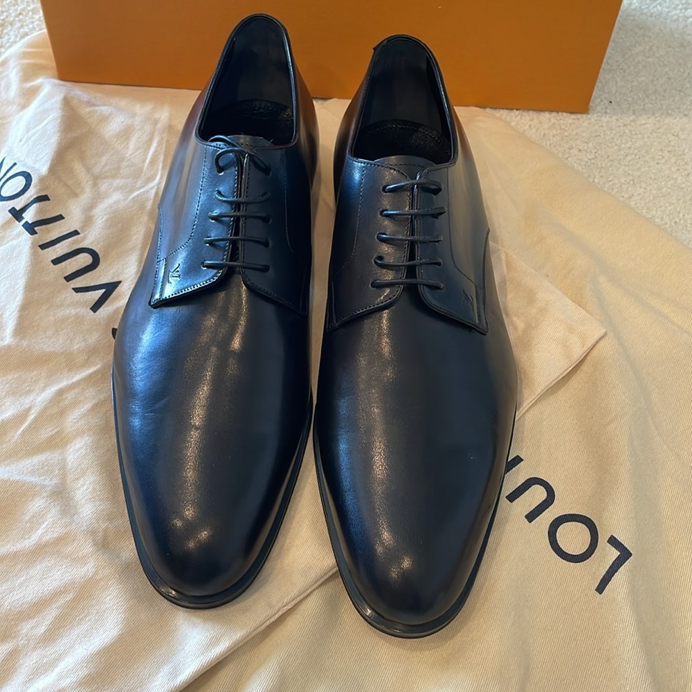 Louis Vuitton Men’s Cabronne Derby Formal Shoes - Picture 3 of 10